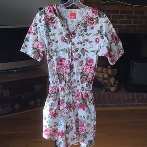 ⭐️ Liz & Co. Button down Romper